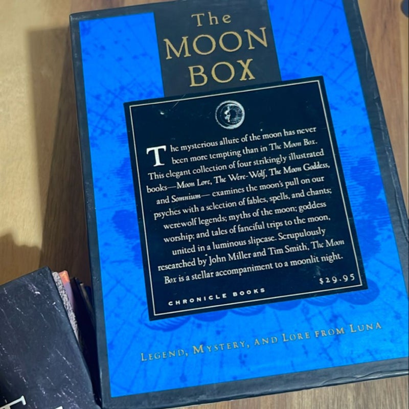 Moon Box