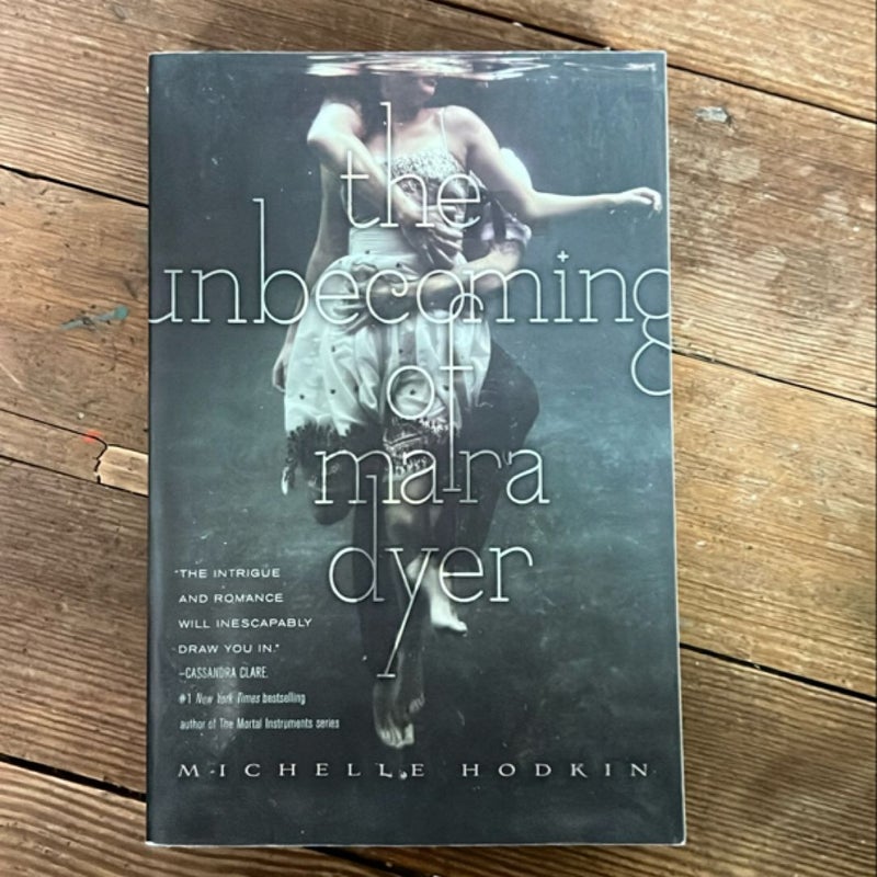 The Unbecoming of Mara Dyer