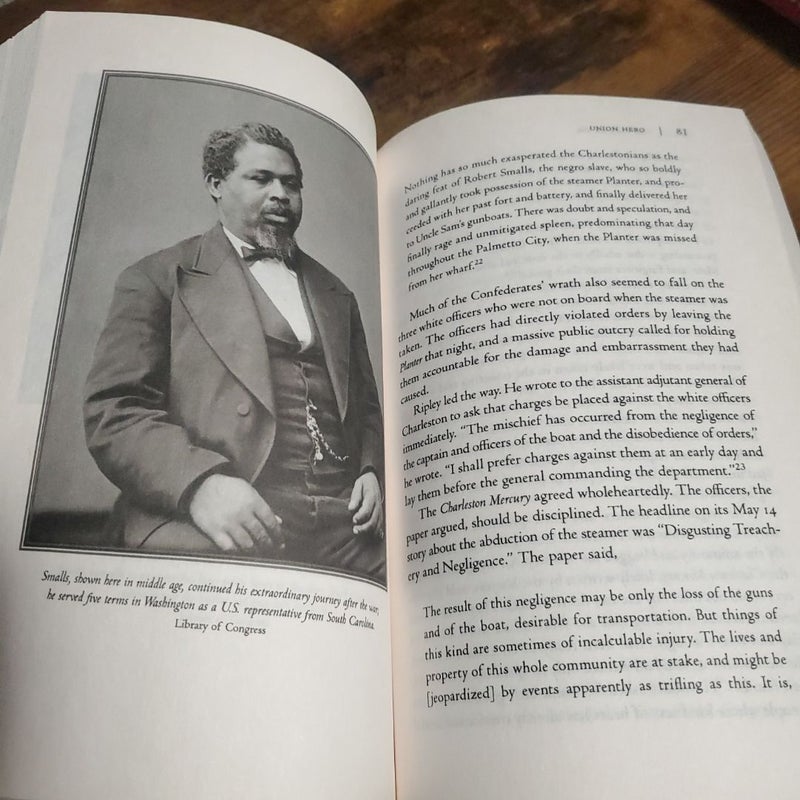 Be Free or Die: the Amazing Story of Robert Smalls' Escape from Slavery to Union Hero