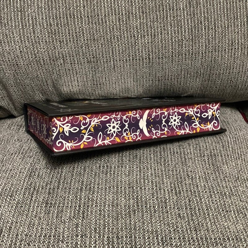 Vampire Academy Fairyloot Edition