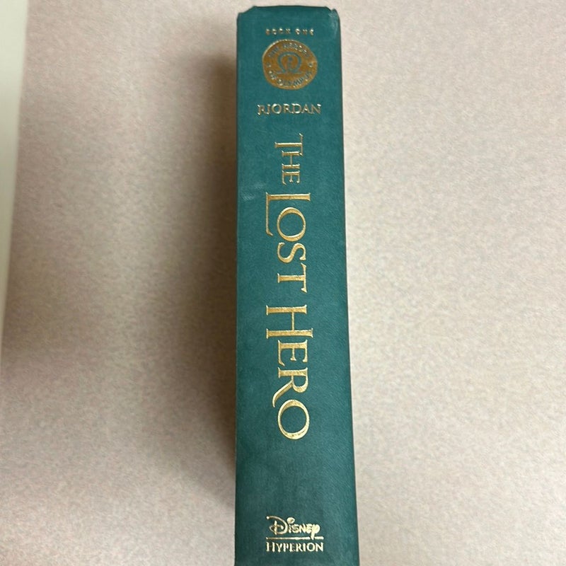 The Lost Hero (Hero's of Olympus Book 1)