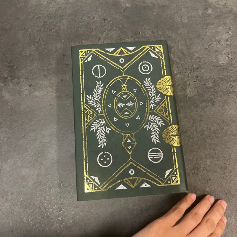 Witches Steeped in Gold Fairyloot Ed.