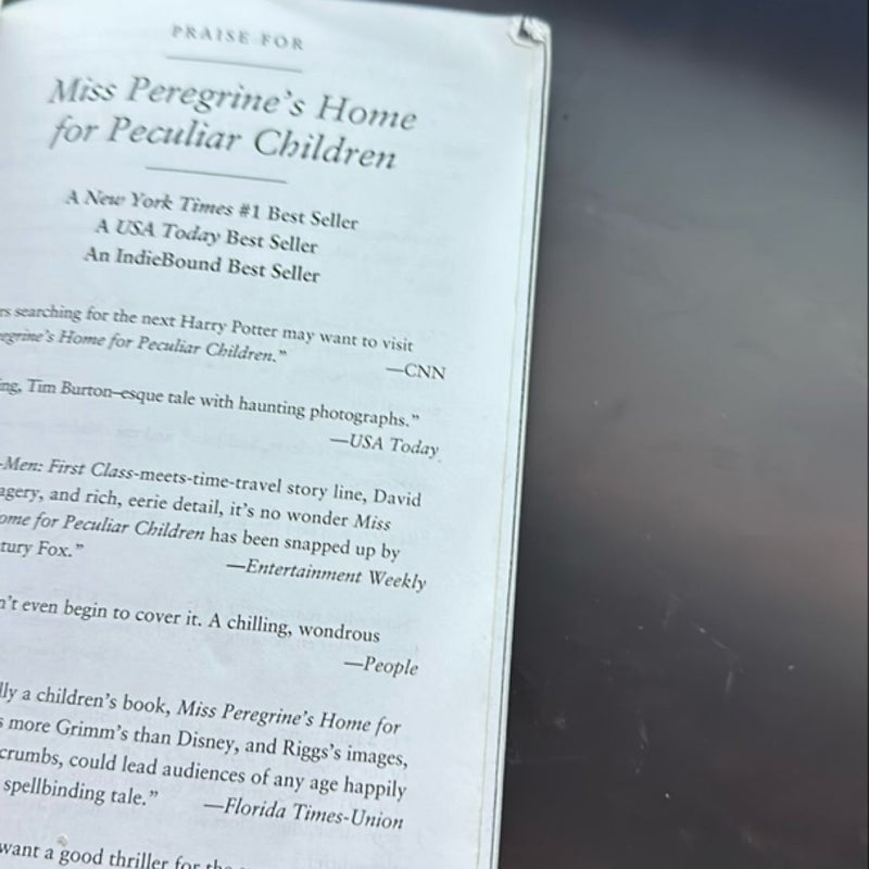 Miss Peregrine's Home for Peculiar Children (Movie Tie-In Edition)