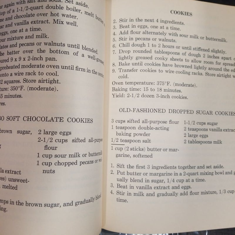 The Large Type Cook Book