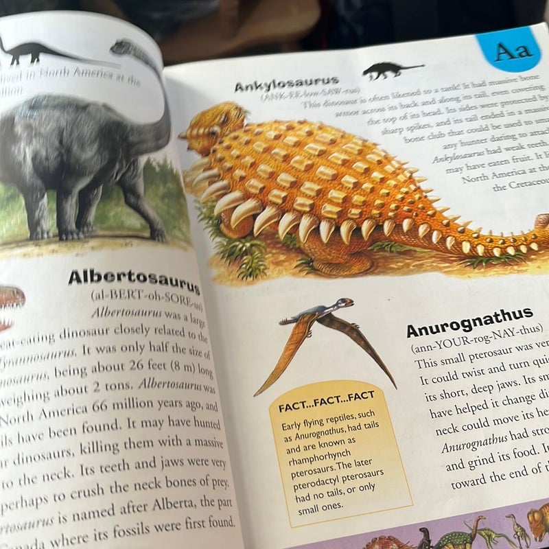 Dinosaur Dictionary - An A to Z of Dinosaurs and Prehistoric Reptiles Edition: