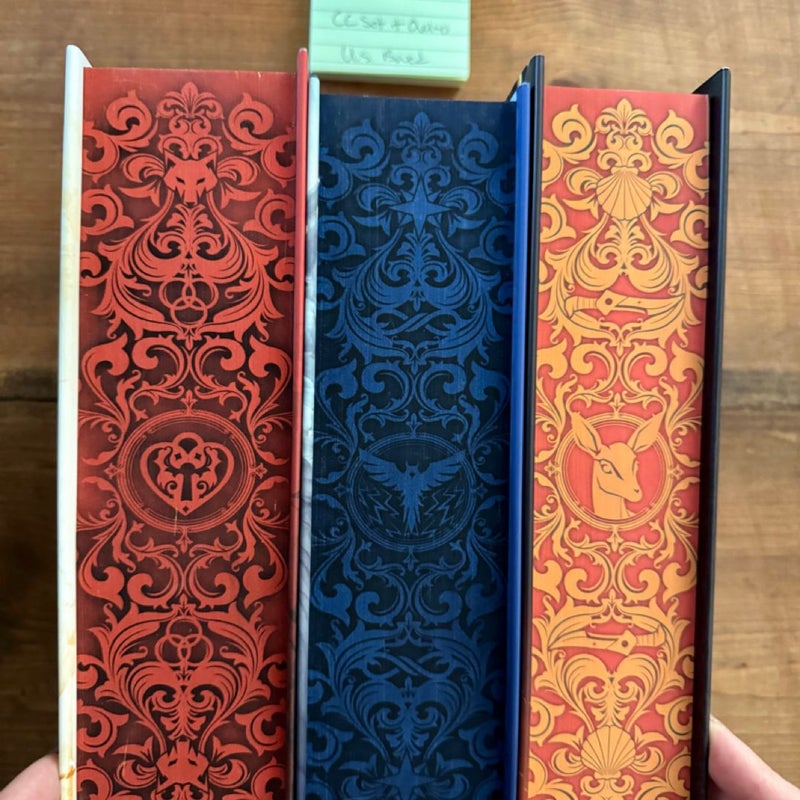 Crescent City Illumicrate Bundle