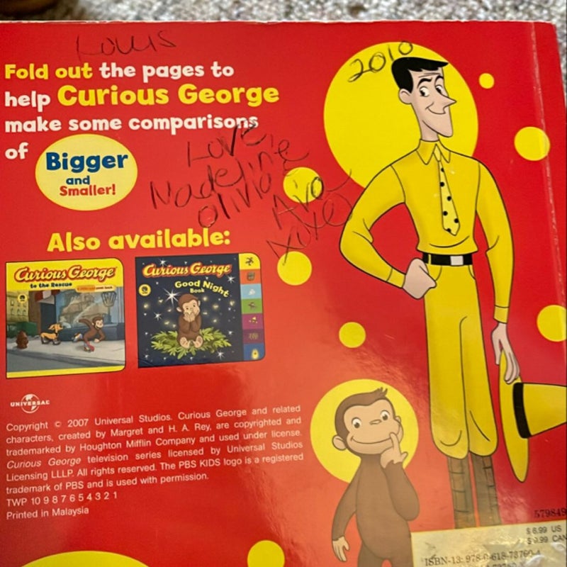 Curious George Bigger and Smaller (cgtv Fold-Out Pages Board Book)