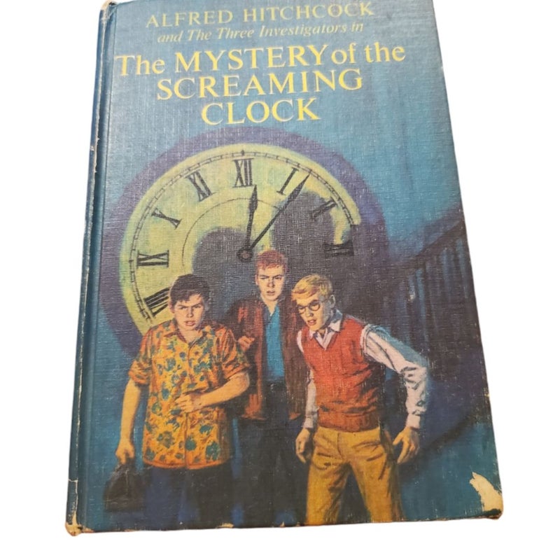 Alfred Hitchcock and the three investigators in the mystery of the screming clock
