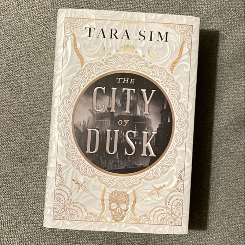 City of Dusk | Fairyloot | Signed