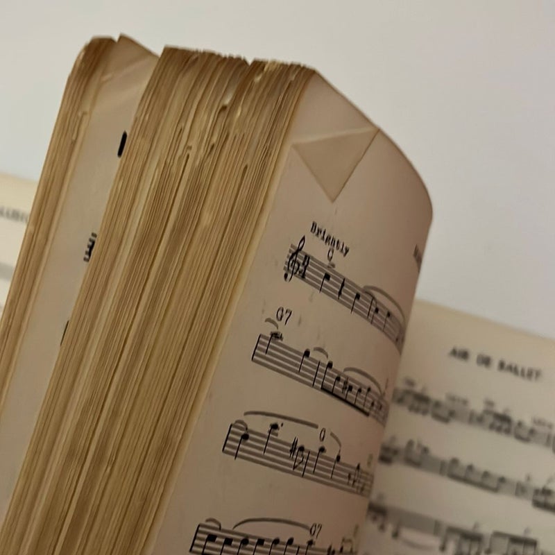 Vintage Song Dex Treasury of World Famous Instrumental Music