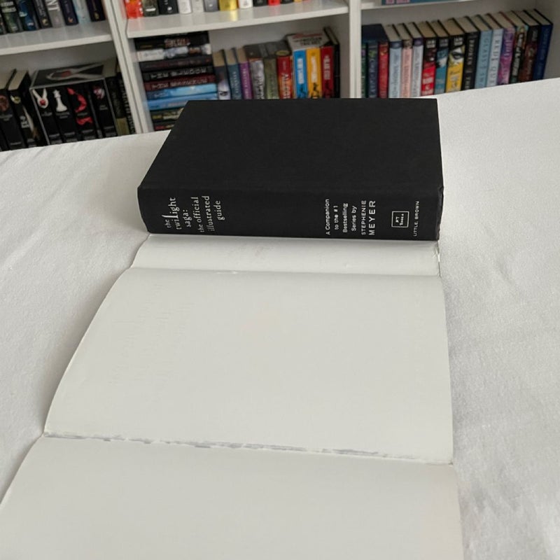 The Twilight Saga: the Official Illustrated Guide