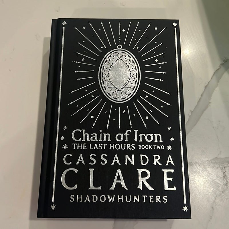 Chain of Iron by Cassandra Claire, Hardcover Pangobooks