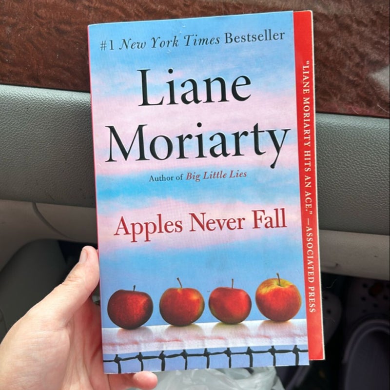 Apples Never Fall