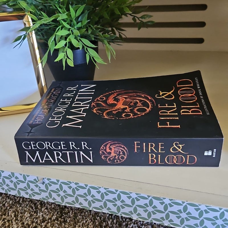 Fire & Blood (HBO Tie-in Edition) by George R. R. Martin: 9780593598009