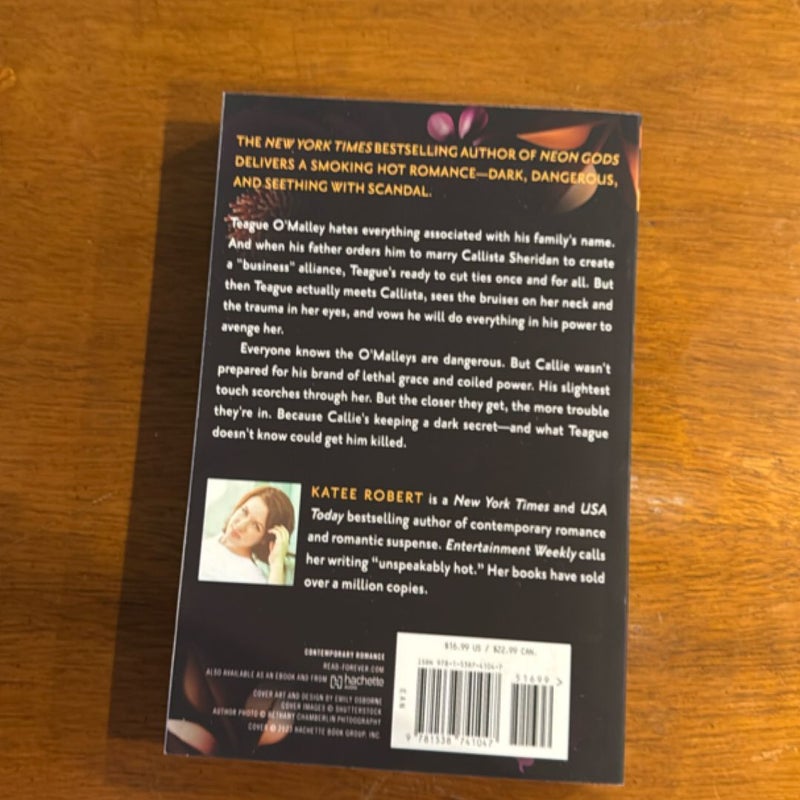 Dark Succession (previously Published As the Marriage Contract)