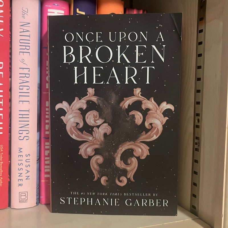 Once upon a Broken Heart by Stephanie Garber, Paperback | Pangobooks