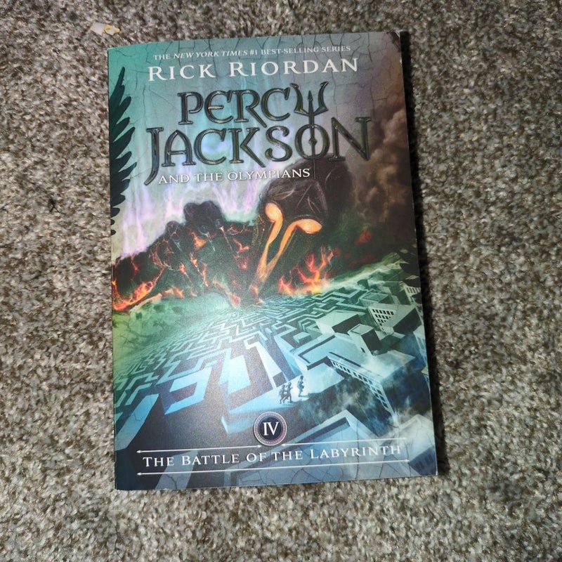 Percy Jackson and the Olympians, Book Four the Battle of the Labyrinth (Percy Jackson and the Olympians, Book Four)