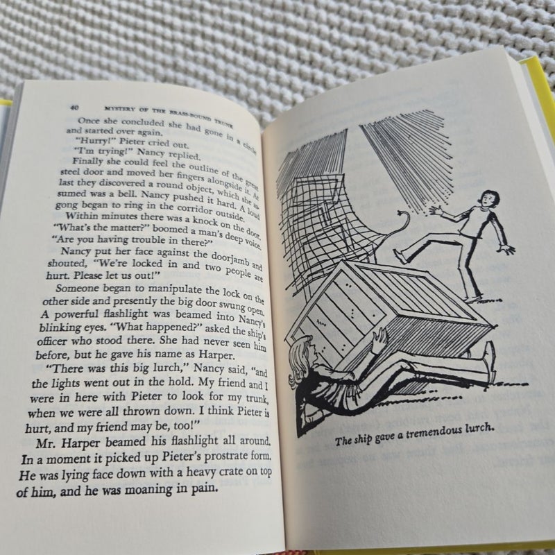 Nancy Drew 17: Mystery of the Brass-Bound Trunk by Carolyn Keene