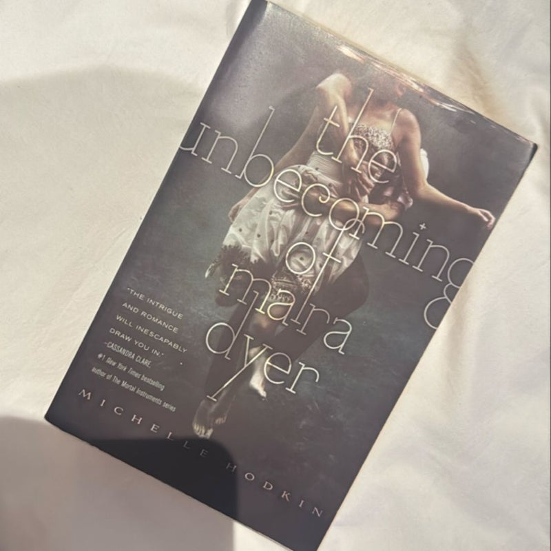 The Unbecoming of Mara Dyer