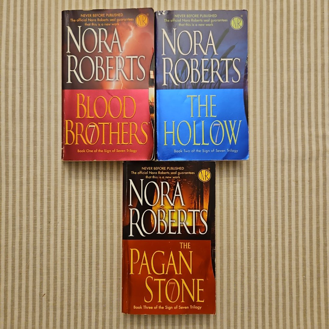 Nora Roberts BUNDLE - Sign of Seven Trilogy
