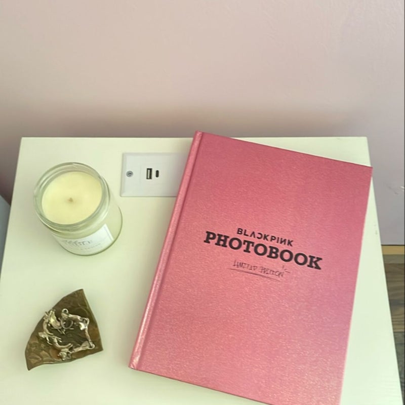 BLACKPINK: photobook limited edition by BLACKPINK, Hardcover