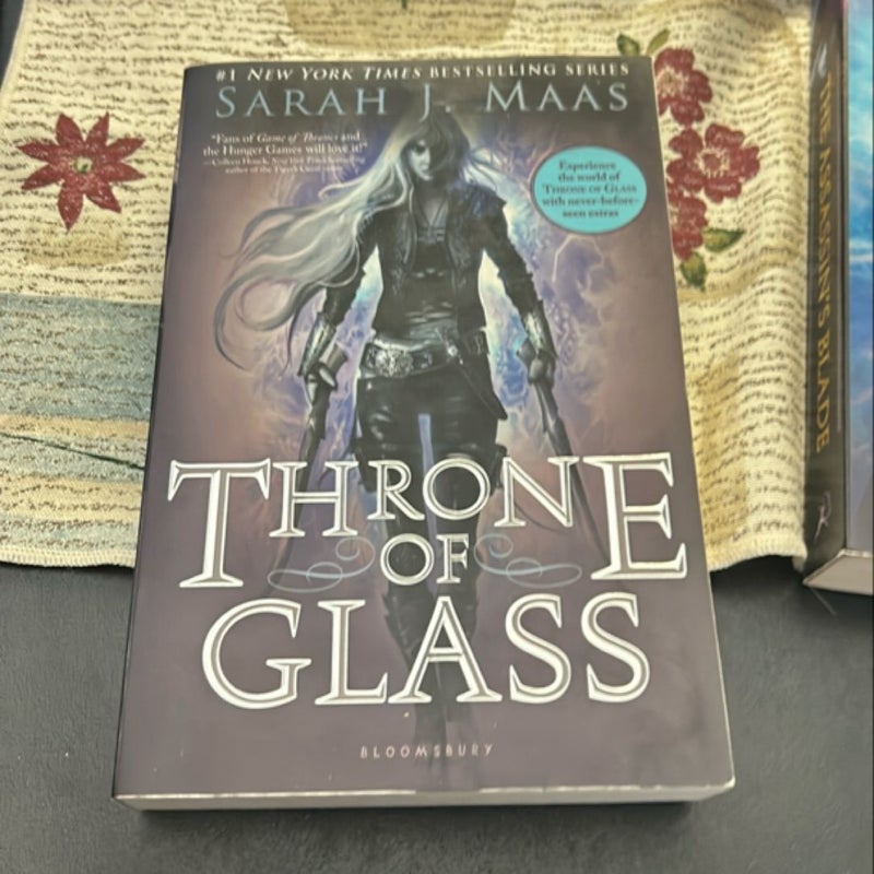 Throne of Glass (First Cover edition )