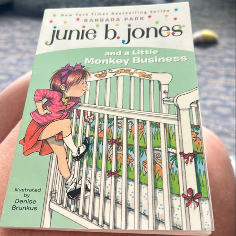 Junie B. Jones #2: Junie B. Jones and a Little Monkey Business