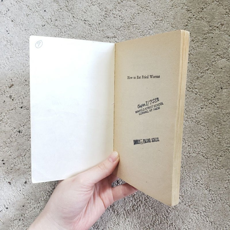 How to Eat Fried Worms (Book Club Edition, 1975)