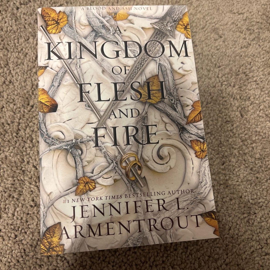 A Kingdom Of Flesh And Fire By Jennifer L Armentrout Paperback Pangobooks 9323