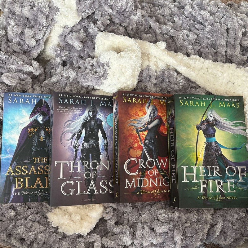 Throne of Glass box set (original covers)