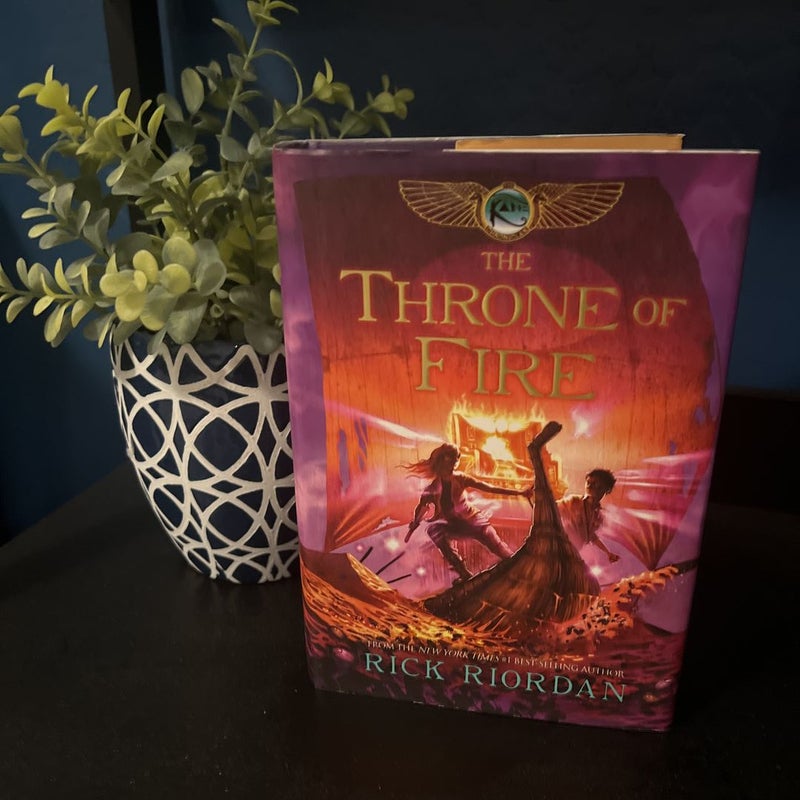 Kane Chronicles, the, Book Two the Throne of Fire (Kane Chronicles, the, Book Two)