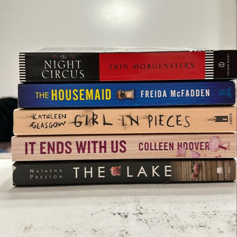 Miscellaneous book bundle