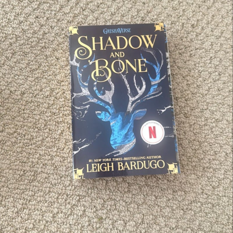 The Shadow and Bone Trilogy Boxed Set