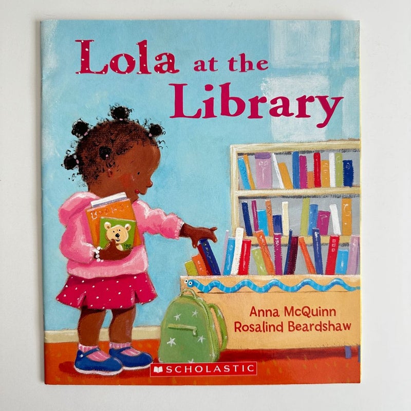 Lola at the Library