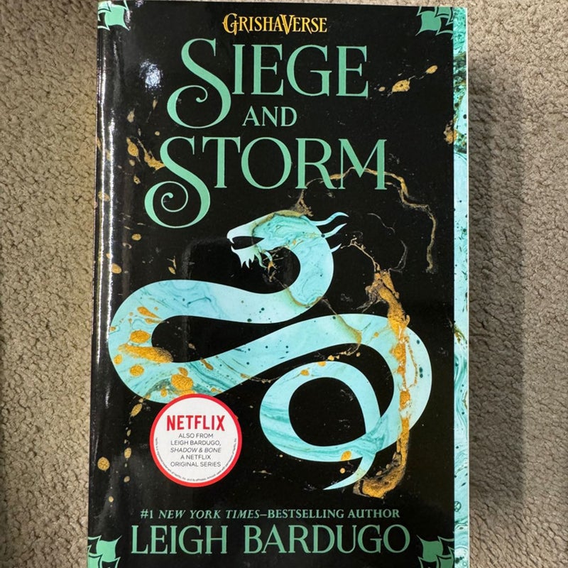 The Shadow and Bone Trilogy Boxed Set