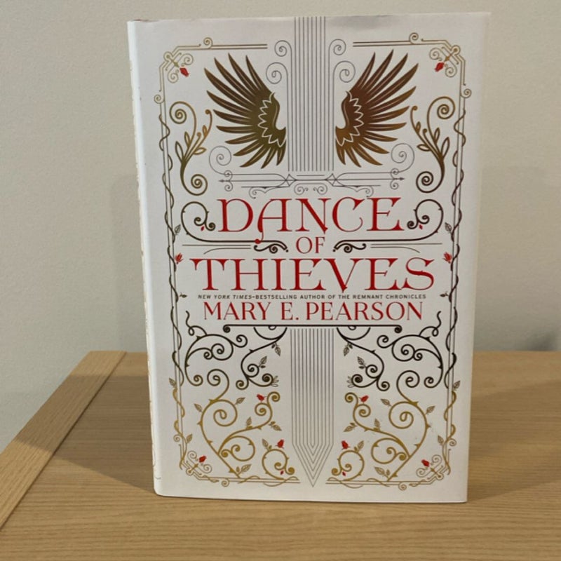Dance of Thieves (B&N Exclusive Edition)