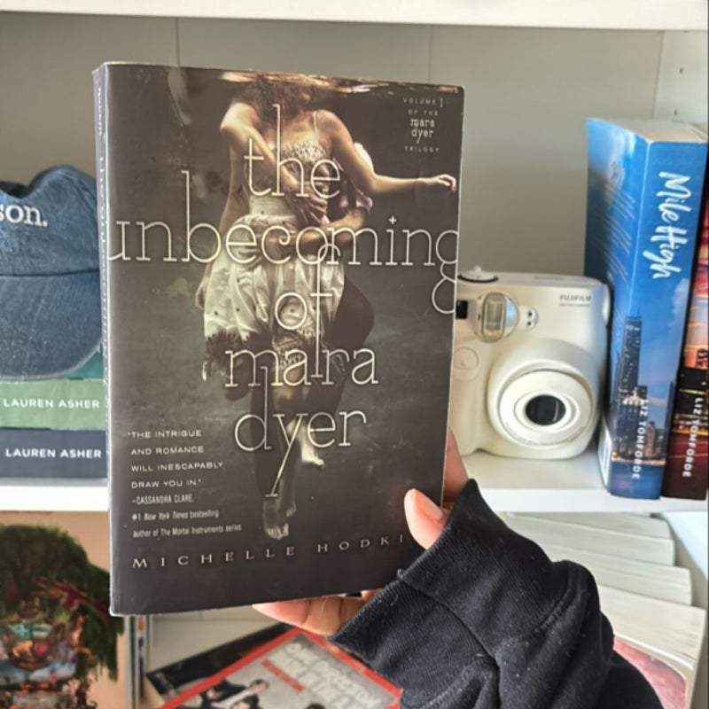 The Unbecoming of Mara Dyer