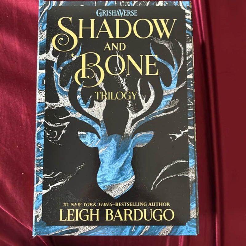 The Shadow and Bone Trilogy Boxed Set