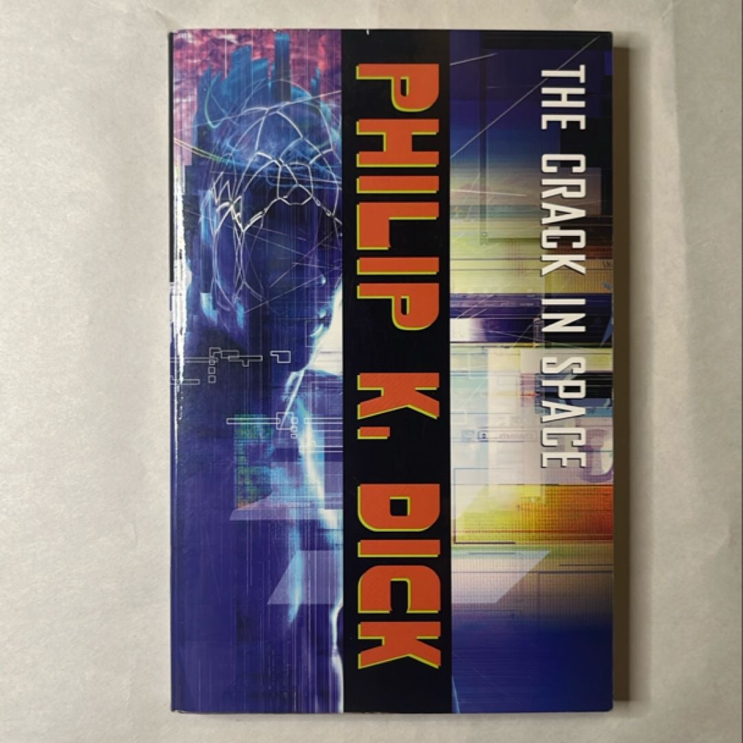 The Crack in Space by Philip Dick, Paperback Pangobooks