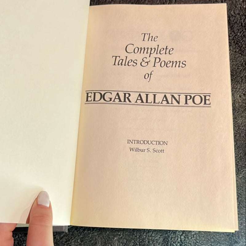 The Complete Tales & Poems of Edgar Allan Poe