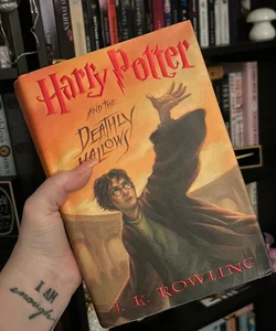 Harry Potter and the Deathly Hallows (FIRST EDITION)