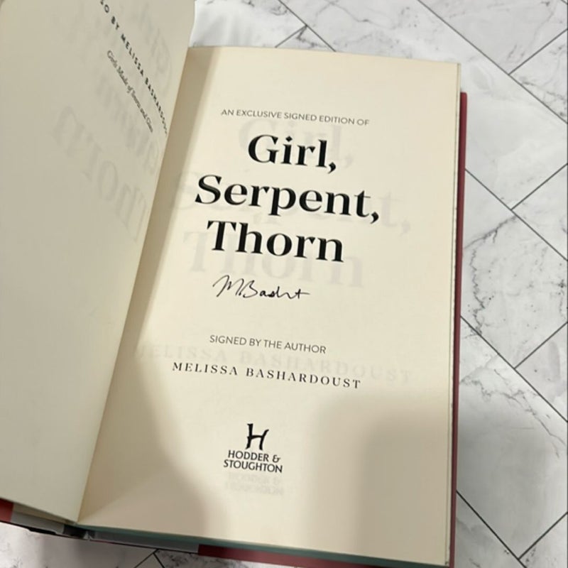 Girl, Serpent, Thorn - Fairyloot edition 