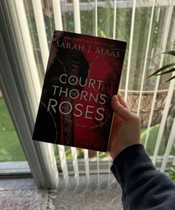 A Court of Thorns and Roses original cover