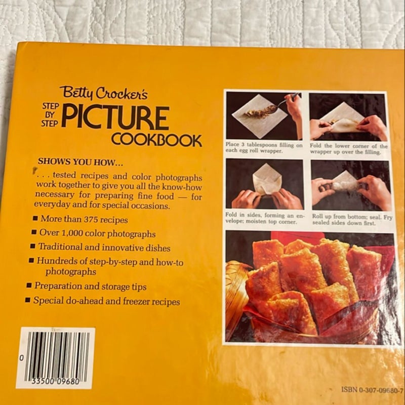 Betty Crocker’s step by step Picture Cookbook