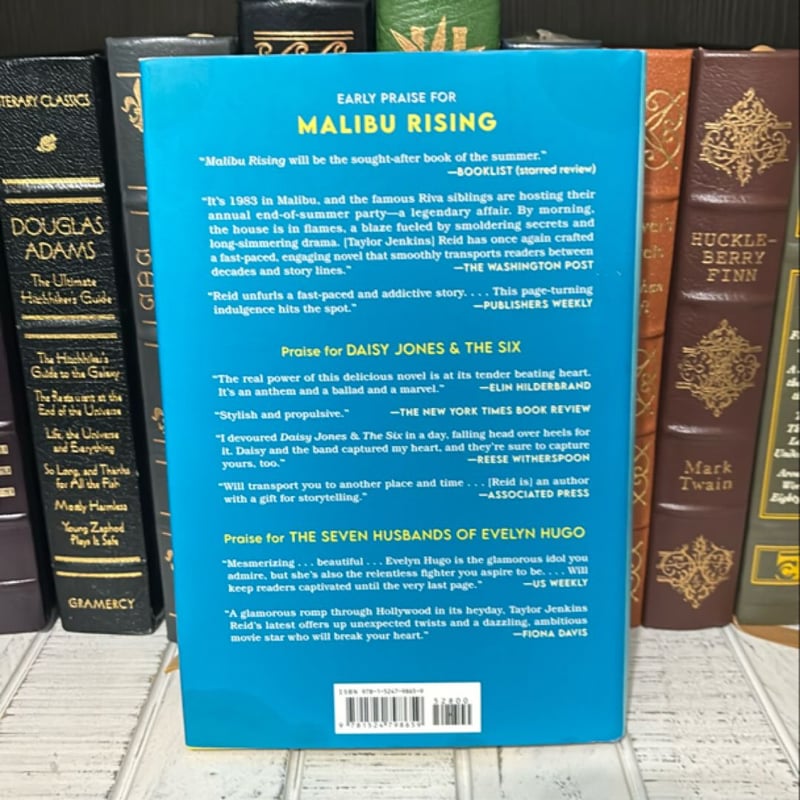 Malibu Rising by Taylor Jenkins Reid, Hardcover | Pangobooks