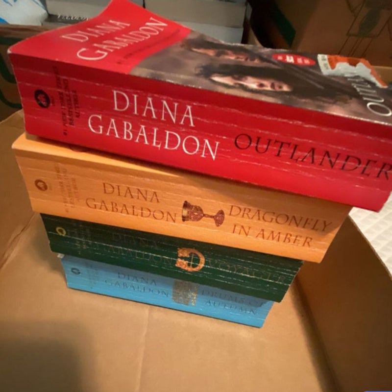 Outlander Bundle Books 1-4