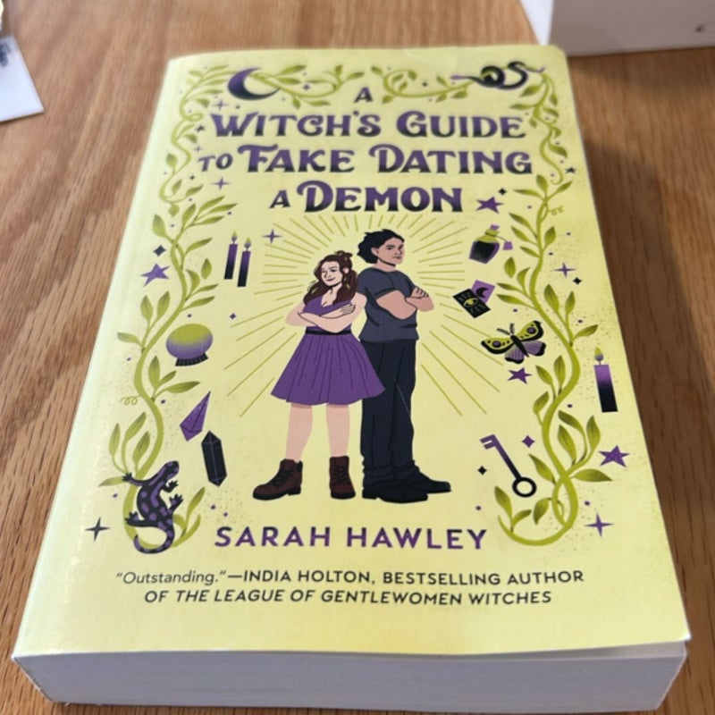 A Witch's Guide to Fake Dating a Demon