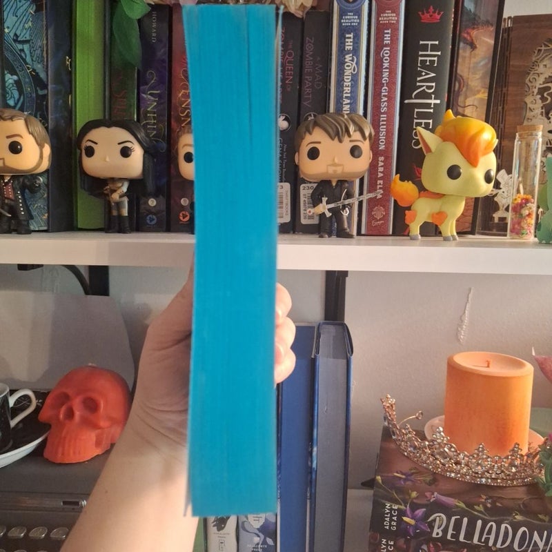 An Arrow to the Moon *signed fairyloot edition with sprayed edges*