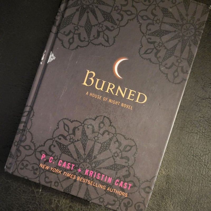 House of Night: Burned