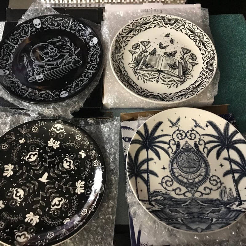 Ceramic plates 